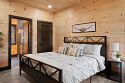 Modern Mountain Escape w/ Views, Hot Tub & Fireplace