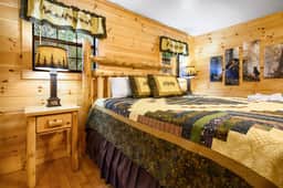 Pure Cabin Serenity Awaits – Book Your Escape!