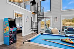 Gated Family Cabin w/ Game Room, Loft & Clubhouse Access