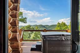 Modern Luxury Log Cabin, Sleeps 22