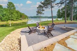 Lil Lake House