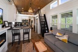 Lil Lake House