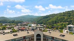 Gatlinburg Chateau 107