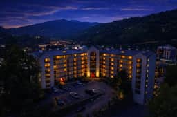 Gatlinburg Chateau 301