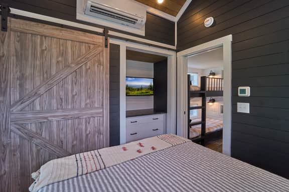 Lil Lake House! Modern Tiny Home!