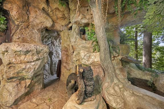 Bear Bottom Grotto