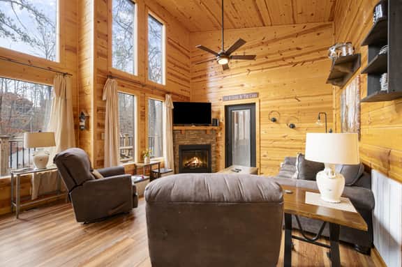 Bearfoot Hideaway