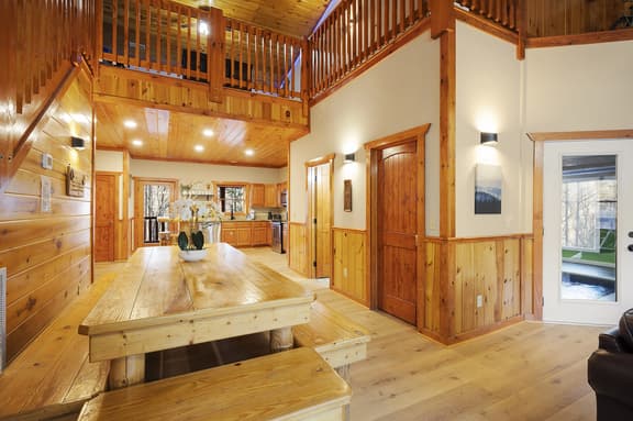 Pet friendly! Private heated pool! Theatre!